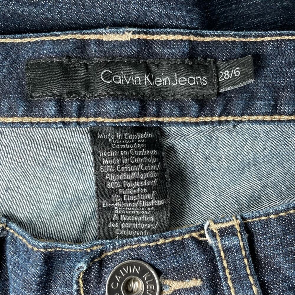 CALVIN KLEIN JEANS CLASSIC ICONIC DARK BLUE DENIM  JEANS MEDIUM 28 / 6 - Picture 8 of 9
